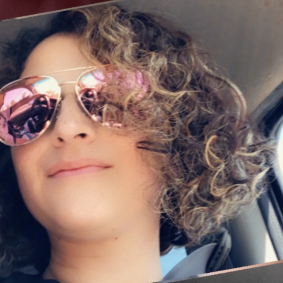 Meet your Posher, Marivel - Picture 2 of 2